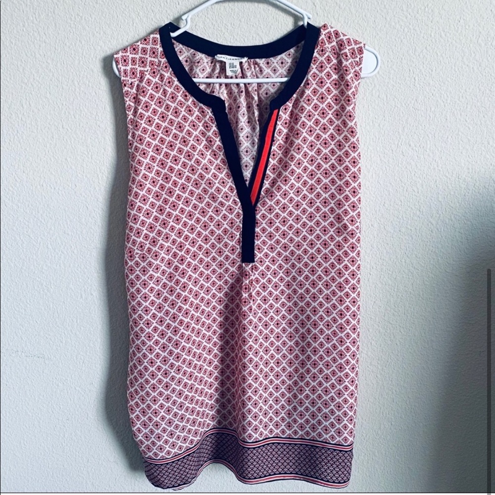 ❤️Like New❤️ Artisan NY paisley V-Neck top,